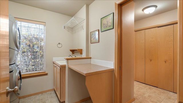 3719 S Virginia Ln, Spokane Valley, WA 99206