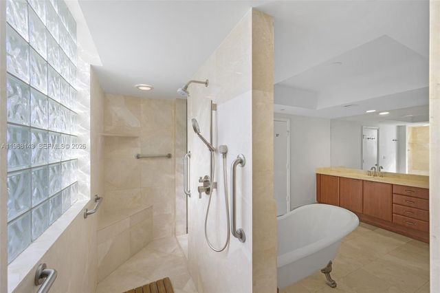 3301 NE 183 Street 2209, Aventura, FL 33160