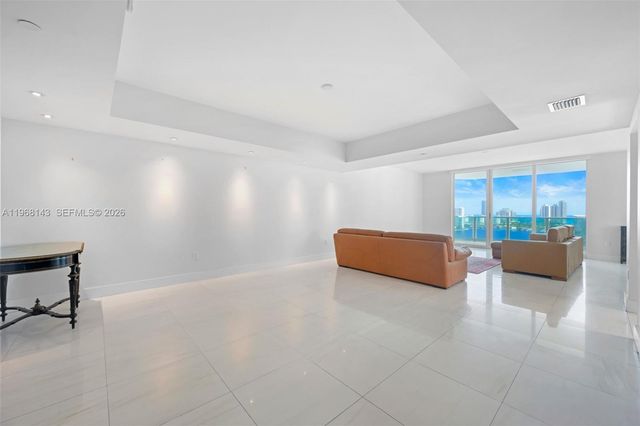 3301 NE 183 Street 2209, Aventura, FL 33160