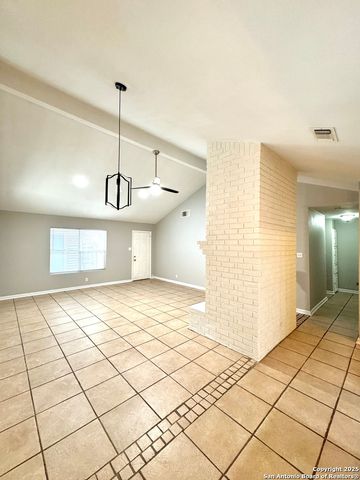 663 Fern Meadow, Universal City, TX 78148