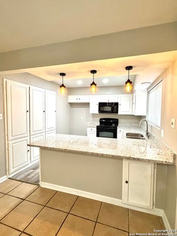 663 Fern Meadow, Universal City, TX 78148