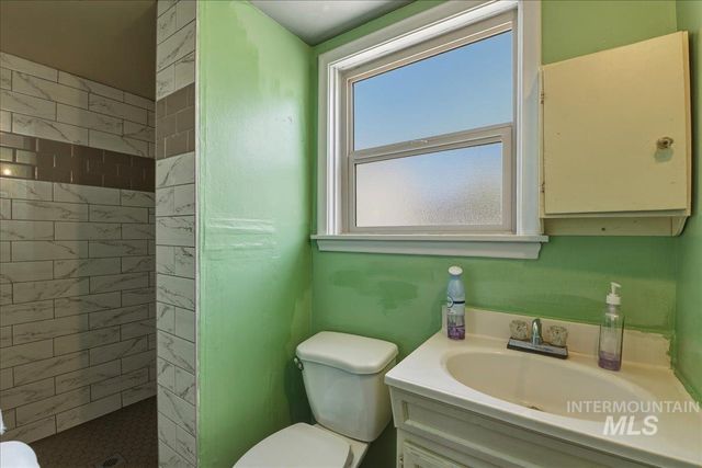 507 18th Avenue N, Nampa, ID 83687