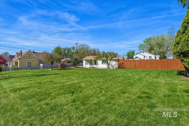 507 18th Avenue N, Nampa, ID 83687