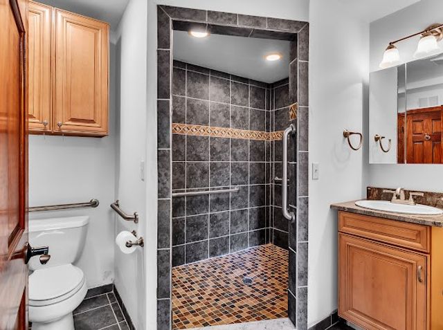 1203 Clark St, White Oak, PA 15131