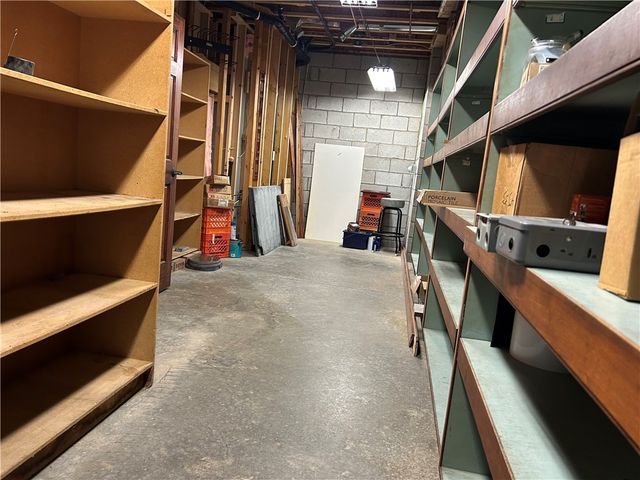 1203 Clark St, White Oak, PA 15131