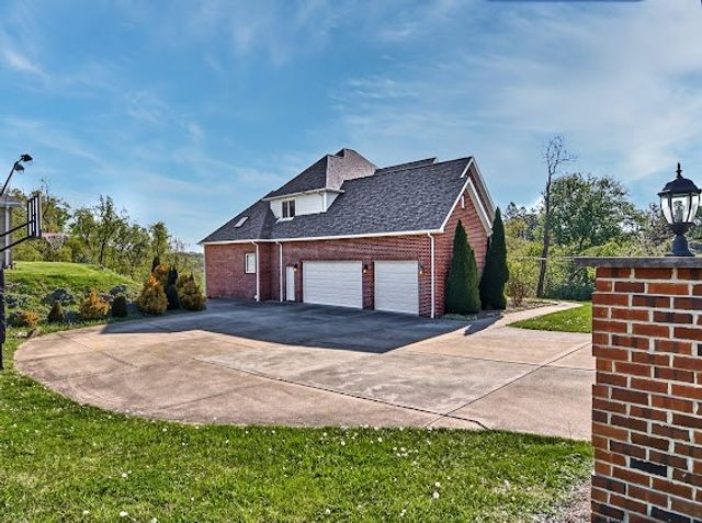 1203 Clark St, White Oak, PA 15131