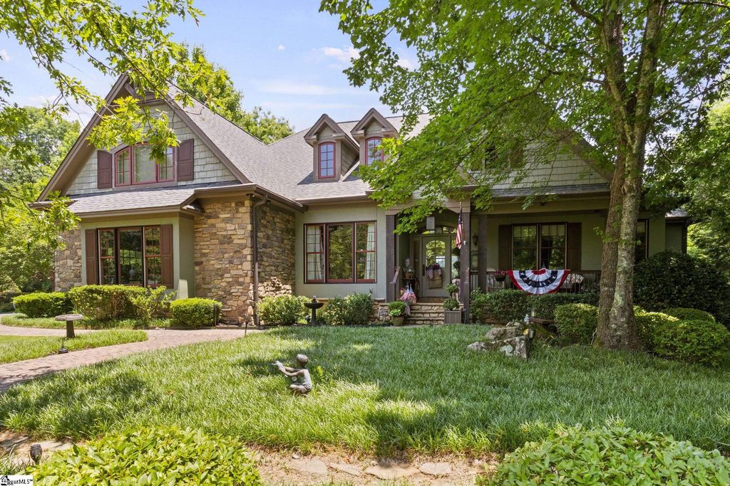 209 Courtside Trail, Travelers Rest, SC 29690