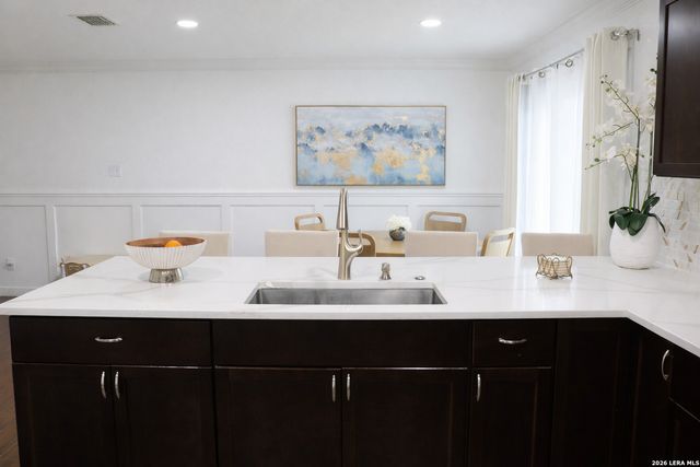 6338 Austin valley, San Antonio, TX 78242