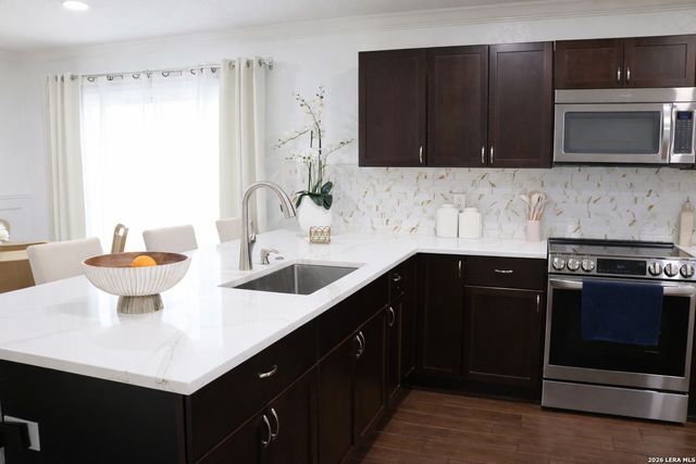 6338 Austin valley, San Antonio, TX 78242