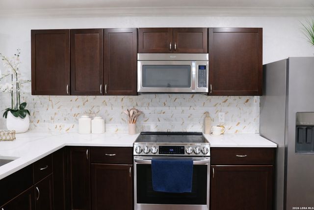 6338 Austin valley, San Antonio, TX 78242