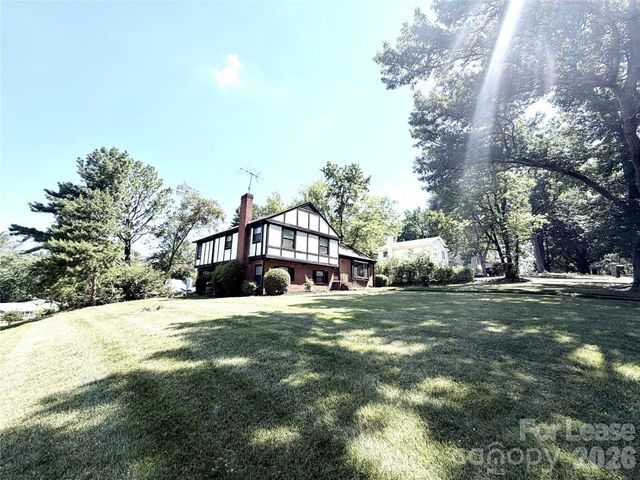 701 Archdale Drive, Charlotte, NC 28217
