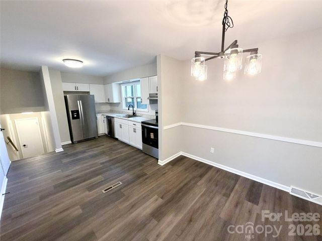 701 Archdale Drive, Charlotte, NC 28217
