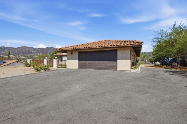 3249 Pleasant View Ln, Jamul, CA 91935