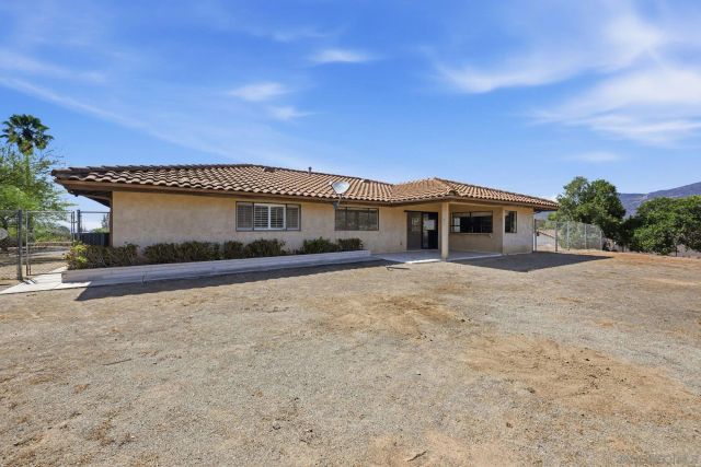3249 Pleasant View Ln, Jamul, CA 91935