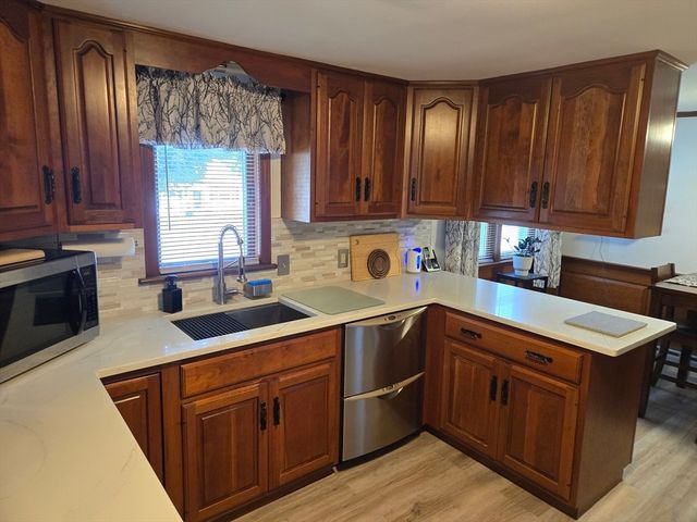 14 Ridgewood Circle, Lawrence, MA 01843