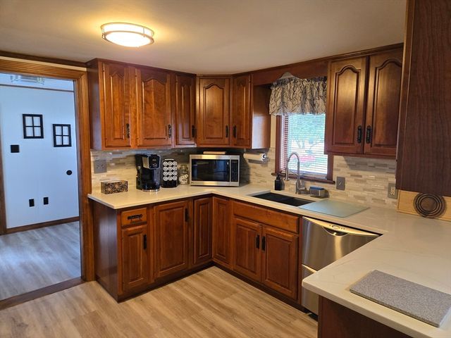 14 Ridgewood Circle, Lawrence, MA 01843