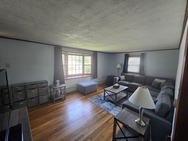 14 Ridgewood Circle, Lawrence, MA 01843