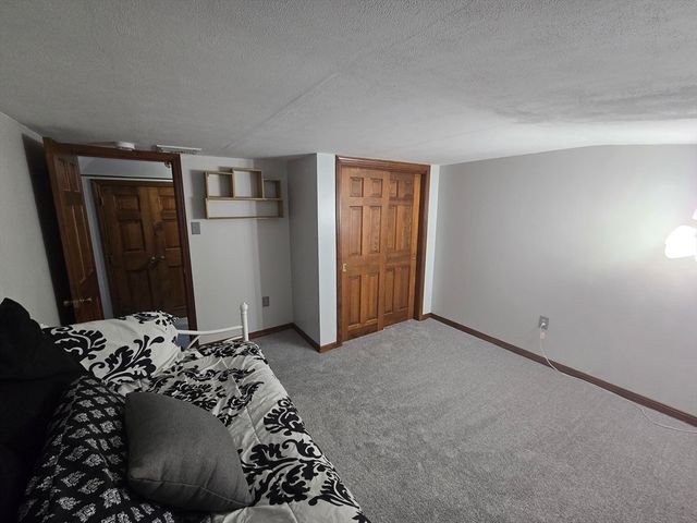14 Ridgewood Circle, Lawrence, MA 01843
