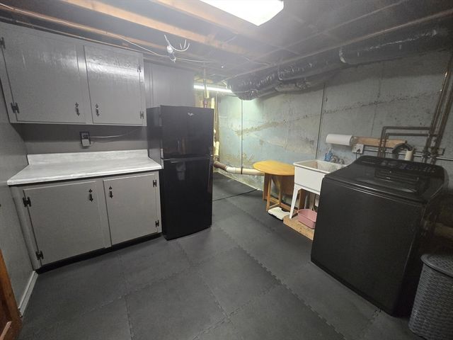 14 Ridgewood Circle, Lawrence, MA 01843