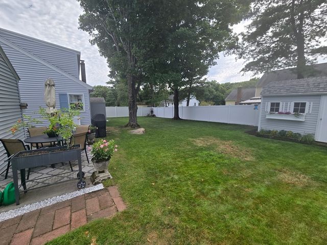 14 Ridgewood Circle, Lawrence, MA 01843