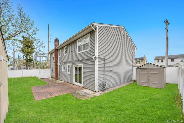 226 Princess Street, Hicksville, NY 11801