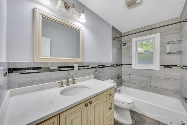226 Princess Street, Hicksville, NY 11801