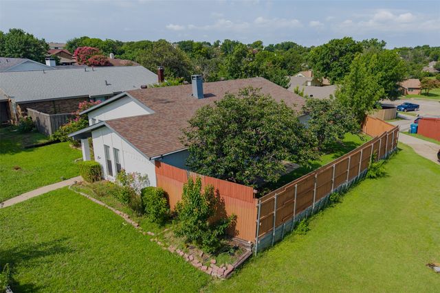 1742 Delaford Drive, Carrollton, TX 75007