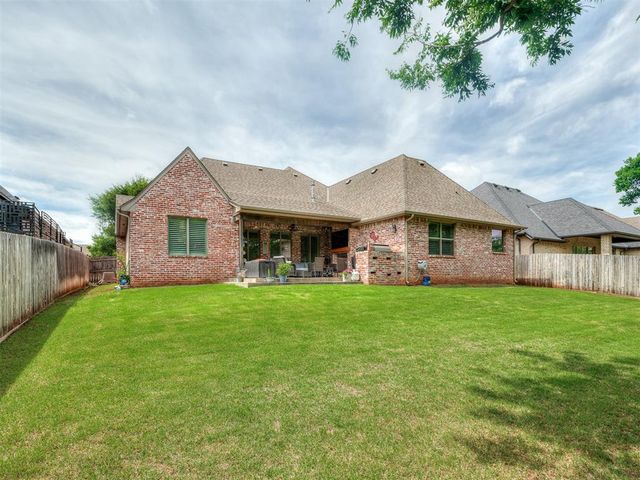 2417 Semillon Way, Edmond, OK 73012