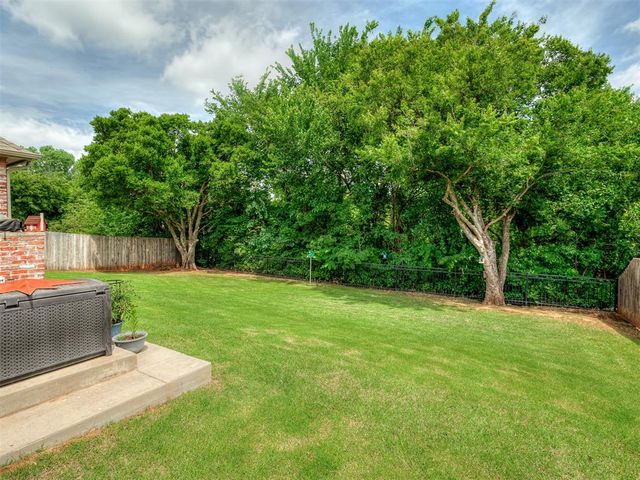2417 Semillon Way, Edmond, OK 73012