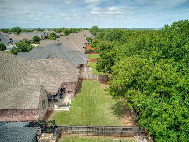 2417 Semillon Way, Edmond, OK 73012
