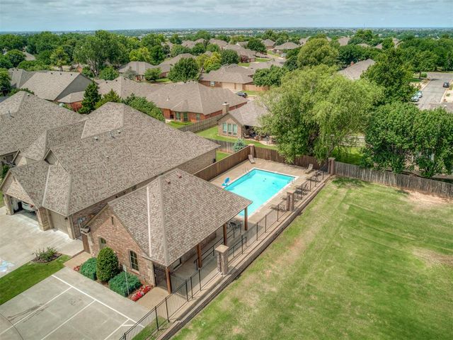 2417 Semillon Way, Edmond, OK 73012