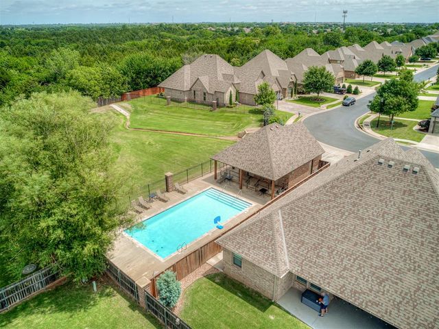 2417 Semillon Way, Edmond, OK 73012