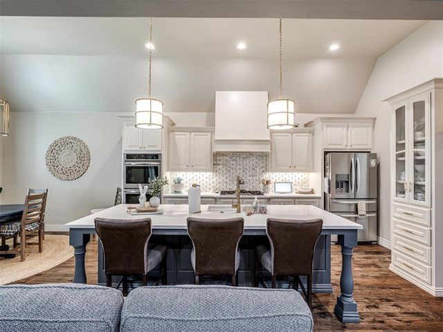2417 Semillon Way, Edmond, OK 73012