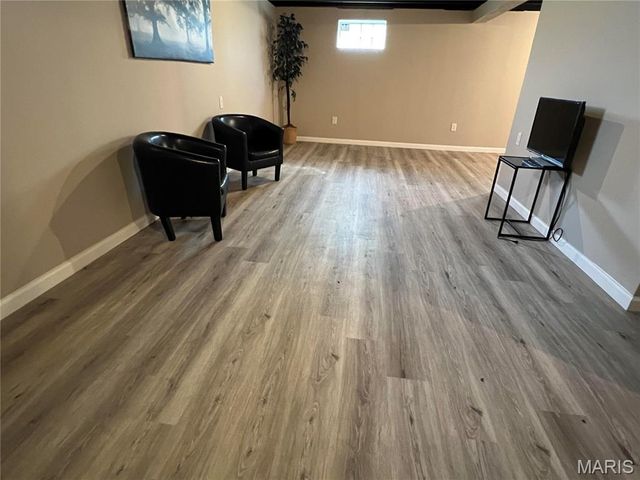 1181 Belrue Avenue, University City, MO 63130