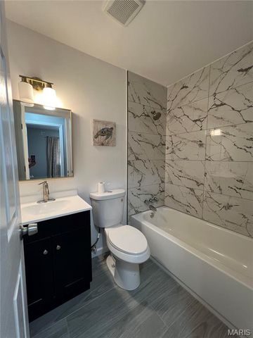 1181 Belrue Avenue, University City, MO 63130