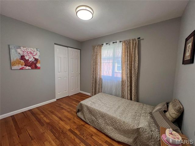 1181 Belrue Avenue, University City, MO 63130