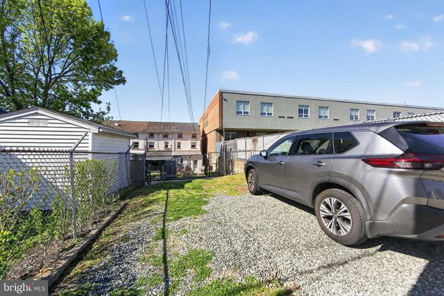 132 E 3RD AVE, Conshohocken, PA 19428