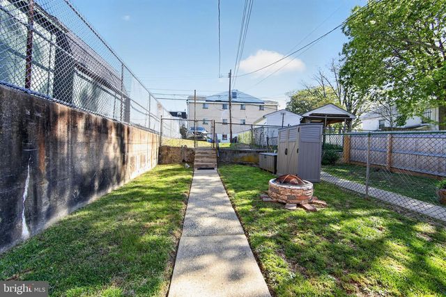 132 E 3RD AVE, Conshohocken, PA 19428