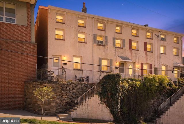 132 E 3RD AVE, Conshohocken, PA 19428