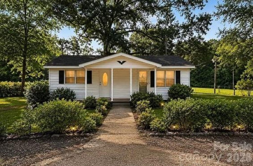 197 Faulkenberry Road, Pageland, SC 29728