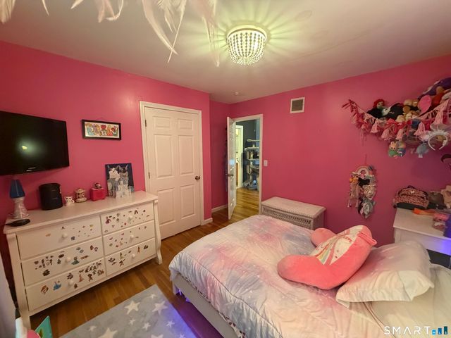 232 Scott Street, Naugatuck, CT 06770