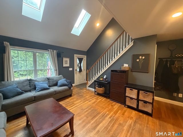 232 Scott Street, Naugatuck, CT 06770