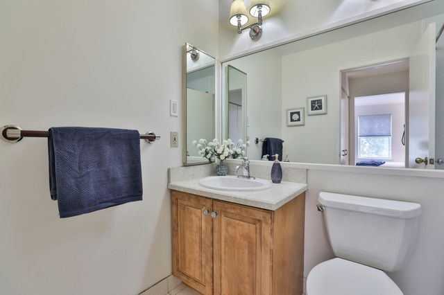 269 Cambridge Rd 509, Woburn, MA 01801