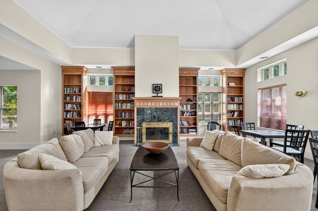 269 Cambridge Rd 509, Woburn, MA 01801