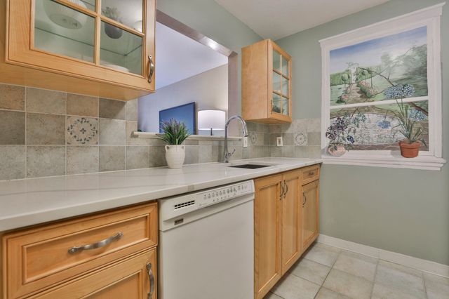 269 Cambridge Rd 509, Woburn, MA 01801