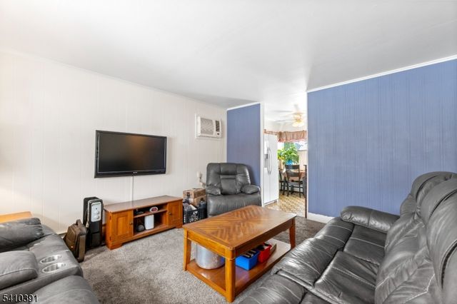 29 Park Ave, Woodbridge Twp., NJ 08830