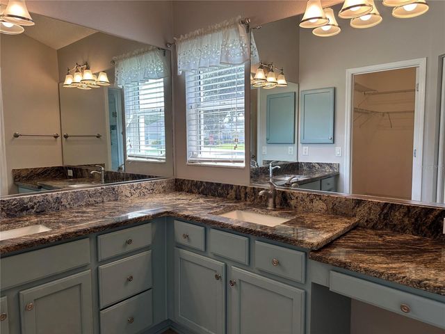8053 SE 171ST MCALPIN ST, The Villages, FL 32162