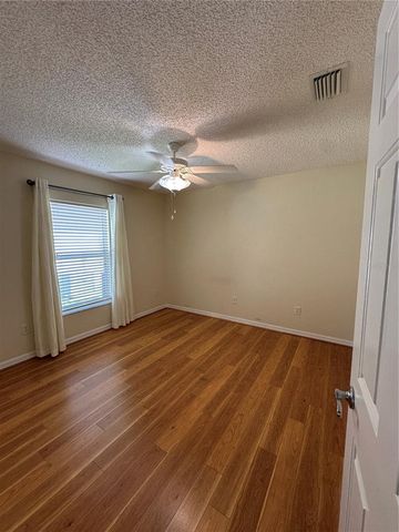 8053 SE 171ST MCALPIN ST, The Villages, FL 32162