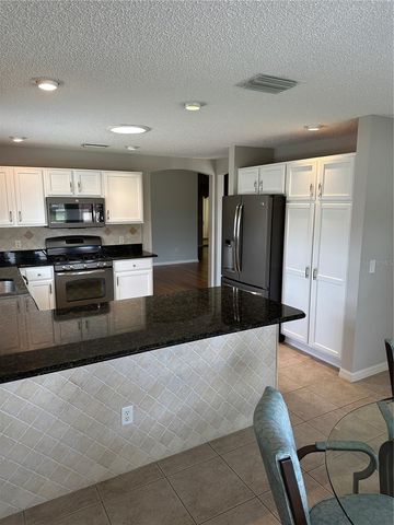 8053 SE 171ST MCALPIN ST, The Villages, FL 32162