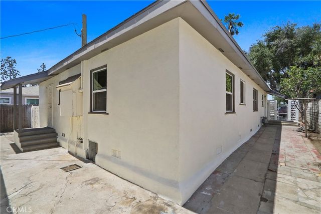 8633 Rosena, Fontana, CA 92335